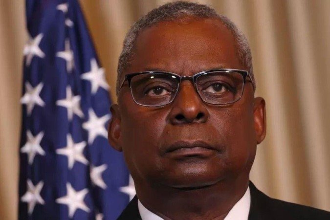 O secretário de Defesa dos EUA, Lloyd Austin, disse que os ataques foram uma resposta aos recentes ataques a bases dos EUA. - (crédito: Getty Images) O secretário de Defesa dos EUA, Lloyd Austin, disse que os ataques foram uma resposta aos recentes ataques a bases dos EUA. - (crédito: Getty Images)