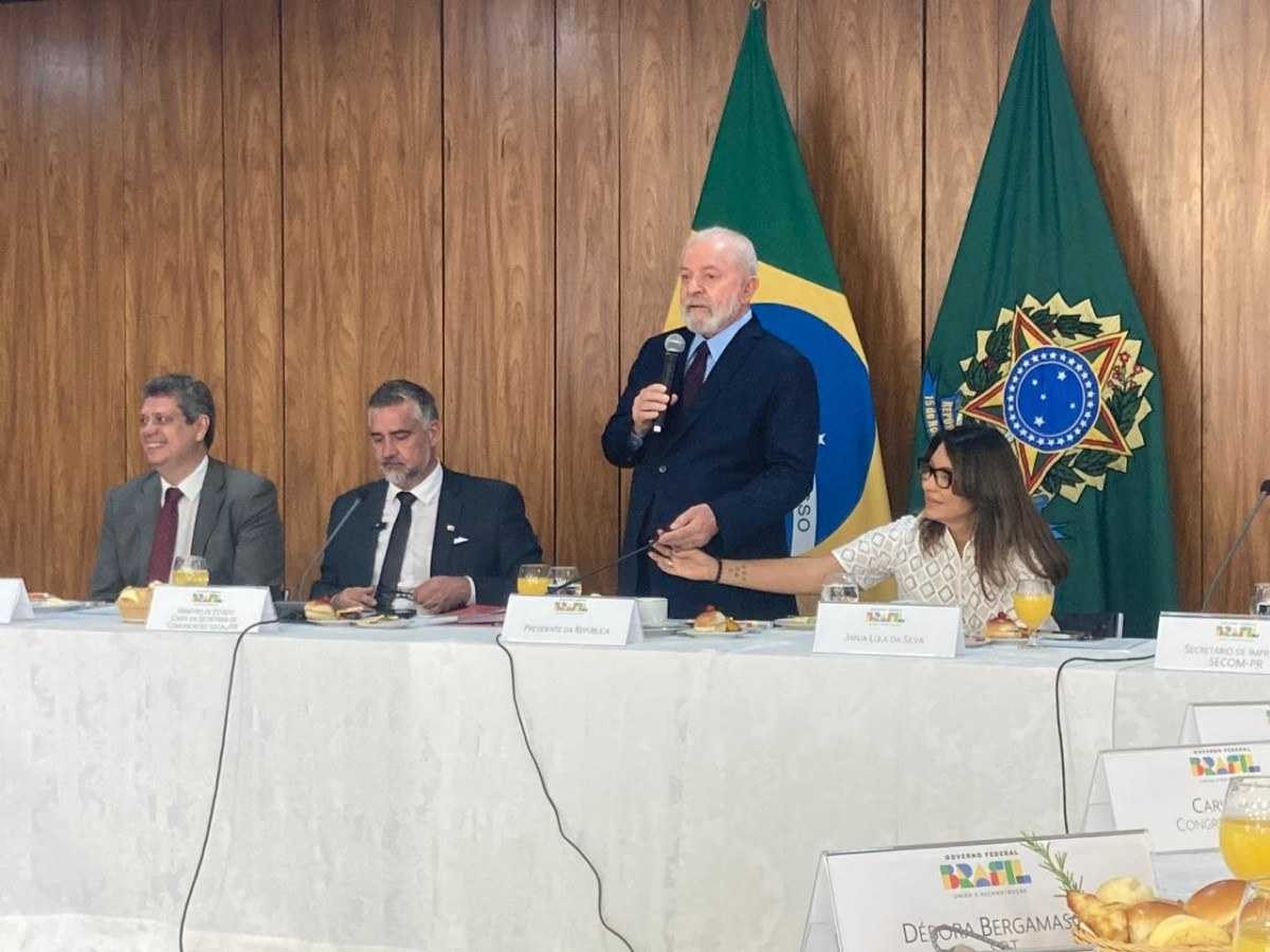 Dificilmente chegaremos à meta fiscal zero em 2024, reconhece Lula 