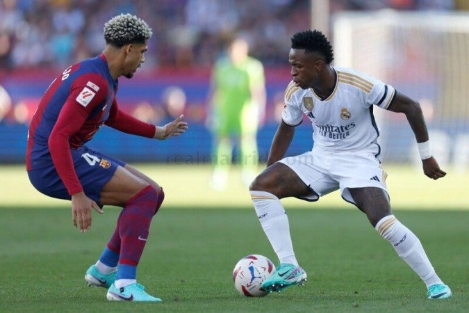 LaLiga se posiciona após Vini Jr ser alvo de insultos racistas no clássico contra o Barcelona - (crédito: Jogada10) LaLiga se posiciona após Vini Jr ser alvo de insultos racistas no clássico contra o Barcelona - (crédito: Jogada10)