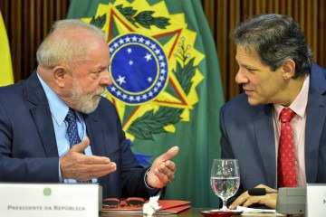 O veto de Lula à prorrogação da desoneração da folha de pagamentos de 17 setores da economia até 2027 agradou Haddad e contrariou o Congresso -  (crédito: Marcelo Camargo/Agência Brasil)