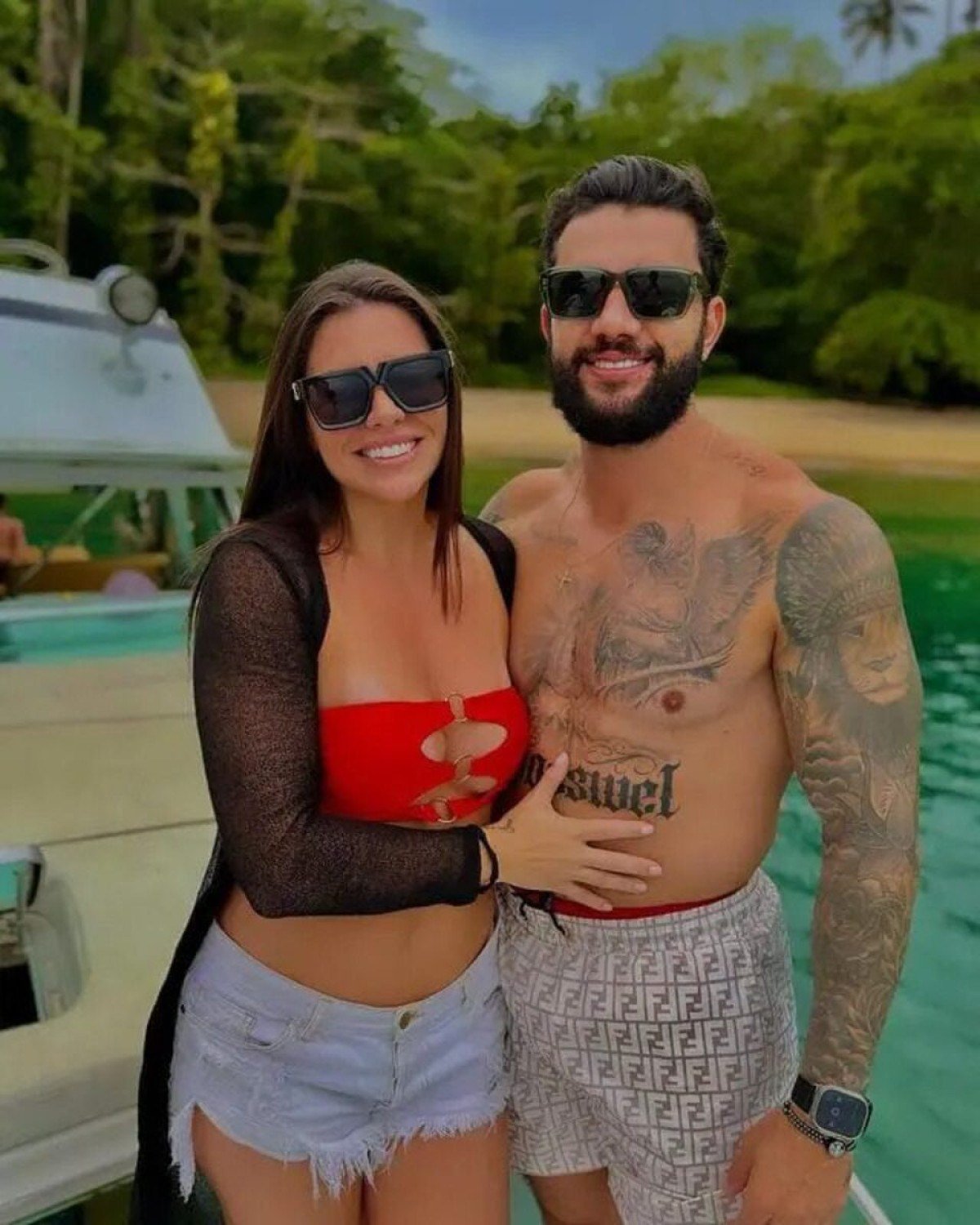 Cybelle Hermínio da Costa, viúva de Tom Veiga, e o noivo