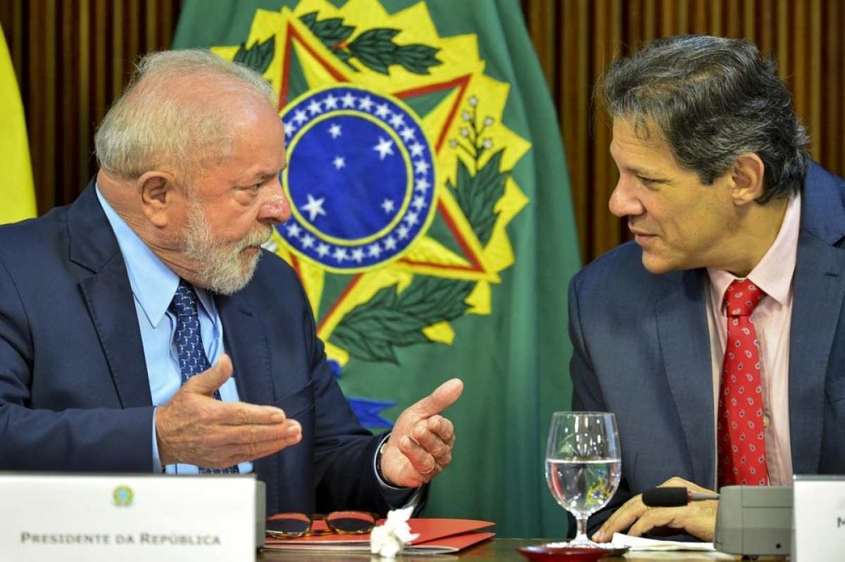 Argumentos para deficit de 0,5% do PIB em 2024  param em pé, segundo técnicos