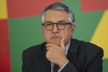 Padilha: deficit zero se sustenta nas medidas que sobem arrecadação -  (crédito: Marcelo Camargo/Agência Brasil)