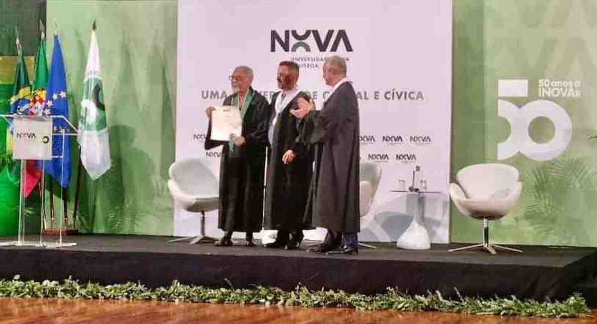 O cantor e compositor Gilberto Gil, 81 anos, recebeu, nesta terça-feira, o título de doutor honoris causa concedido pela Universidade Nova de Lisboa -  (crédito: Felipe Eduardo Varela/ Especial para o Correio)