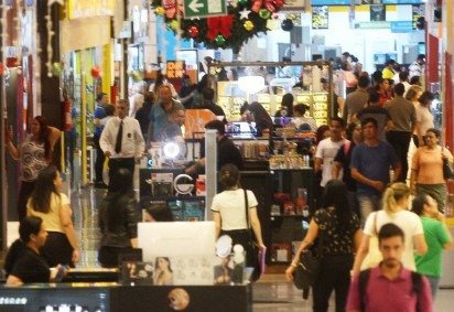 O período que antecede à Black Friday é uma oportunidade para divulgar as promoções - (crédito: Fotos: Ed Alves/CB/DA.Press) O período que antecede à Black Friday é uma oportunidade para divulgar as promoções - (crédito: Fotos: Ed Alves/CB/DA.Press)