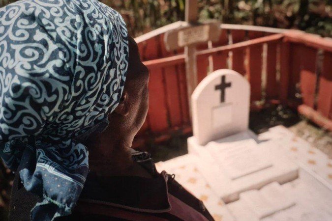 Agnes Muthoni perdeu o marido Elijah há dois anos. Ambos lutaram contra o Império Britânico na década de 1950 - (crédito: BBC) Agnes Muthoni perdeu o marido Elijah há dois anos. Ambos lutaram contra o Império Britânico na década de 1950 - (crédito: BBC)