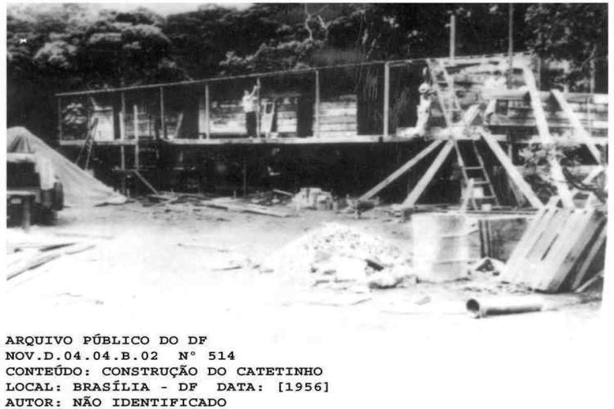 O local destinado ao Catetinho ficava a cerca de 30km do Plano Piloto.