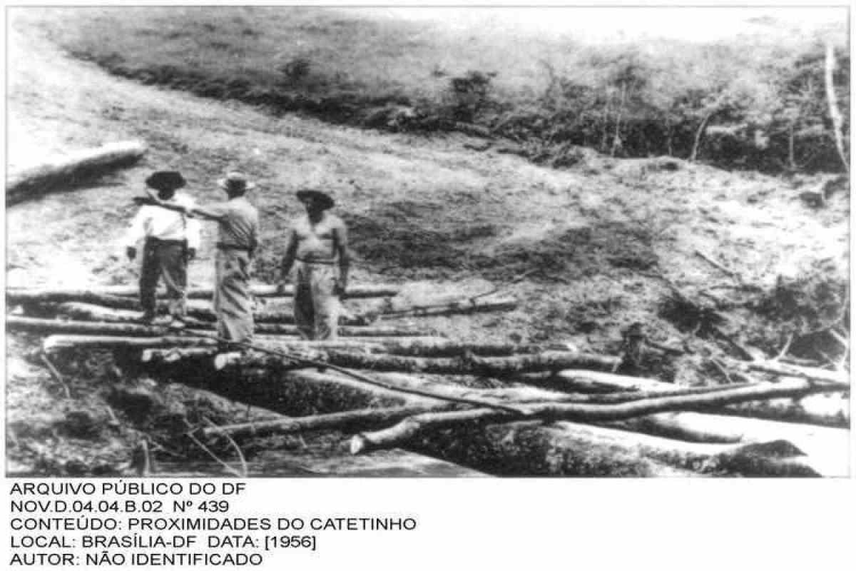 "...um prédio idealizado pelo povo acabou inaugurando a realidade da construção de Brasília", afirma Luiz Humberto de Faria, escritor, professor e jornalista, que chegou à nova capital ainda antes da inauguração, em 1957.