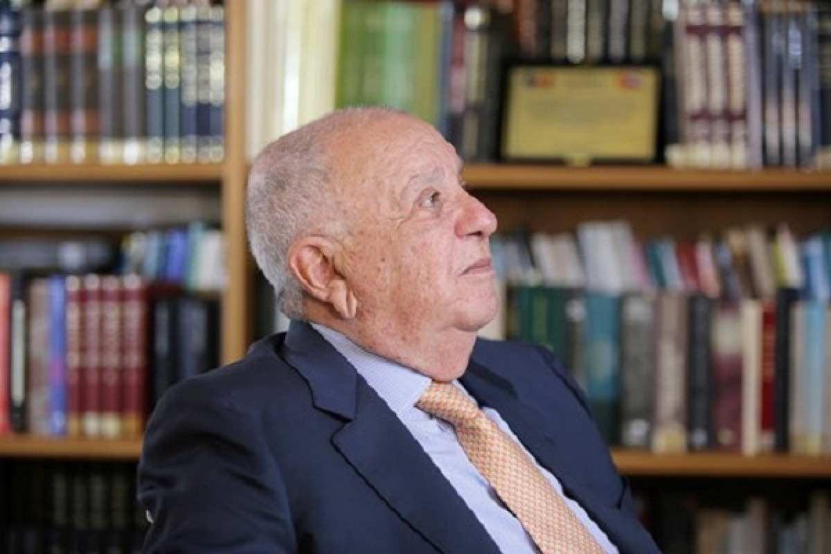 Morre Reginaldo Oscar de Castro, ex-presidente da OAB, aos 81 anos