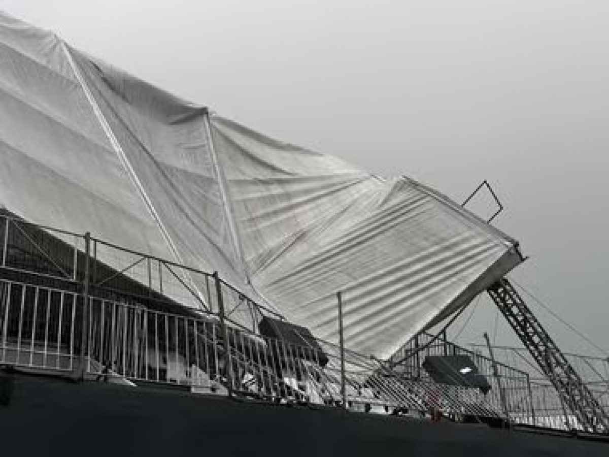 Tempestade derruba teto de arquibancadas no Autódromo de Interlagos no GP de São Paulo de F-1