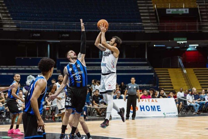 Brasília visita o Pato e pode voltar a ter mais vitórias que derrotas após quatro anos -  (crédito: Matheus Maranhão)
