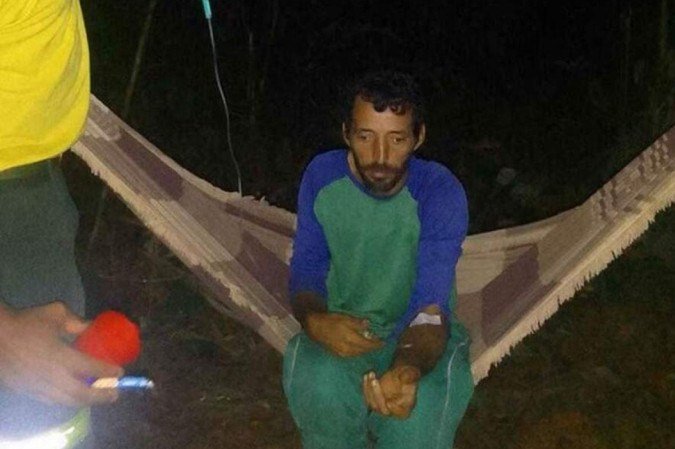 Pai de três filhas, Cícero possui uma pequena propriedade no município de Careiro (AM), cidade localizada a 123 quilômetros de Manaus. Ele foi surpreendido pelo réptil - (crédito: Divulgação/Ibama) Pai de três filhas, Cícero possui uma pequena propriedade no município de Careiro (AM), cidade localizada a 123 quilômetros de Manaus. Ele foi surpreendido pelo réptil - (crédito: Divulgação/Ibama)
