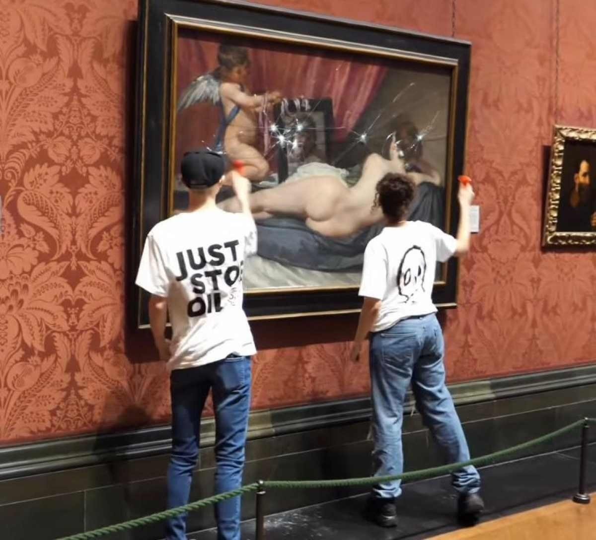 Ativistas atacam quadro de pintor espanhol Diego Velázquez em Londres