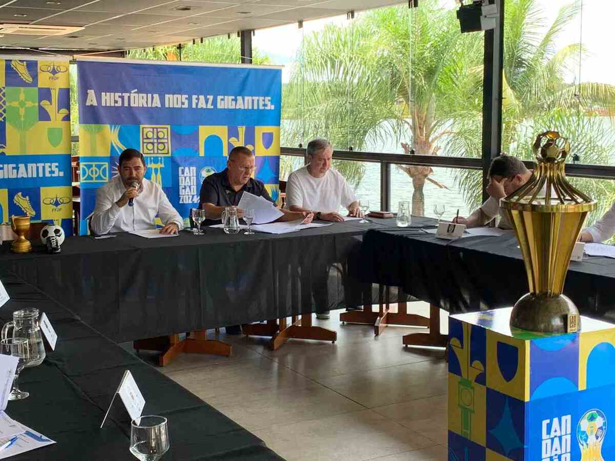 O arbitral foi realizado na manhã desta terça-feira, no Lago Sul. A fórmula de disputa está mantida e o calendário foi aprovado pelos 10 clubes -  (crédito: Marcos Paulo Lima)