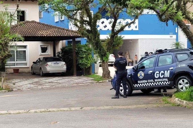 Carro cinza pertence ao morador que encobriu os criminosos que assaltaram a casa de Bruna Biancardi - (crédito: Divulgação) Carro cinza pertence ao morador que encobriu os criminosos que assaltaram a casa de Bruna Biancardi - (crédito: Divulgação)