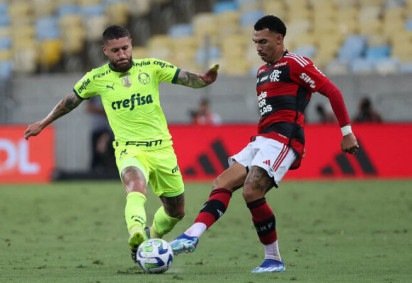 O Flamengo enfrentou o Palmeiras, nesta quarta-feira (8/11), no Maracanã, pela 33ª rodada do Brasileirão. Veja como o Jogada10 avaliou a performance dos Rubro-Negros - Foto: Cesar Greco/Palmeiras -  (crédito: Cesar Greco/Palmeiras) -O Flamengo enfrentou o Palmeiras, nesta quarta-feira (8/11), no Maracanã, pela 33ª rodada do Brasileirão. Veja como o Jogada10 avaliou a performance dos Rubro-Negros - Foto: Cesar Greco/Palmeiras -  (crédito: Cesar Greco/Palmeiras)