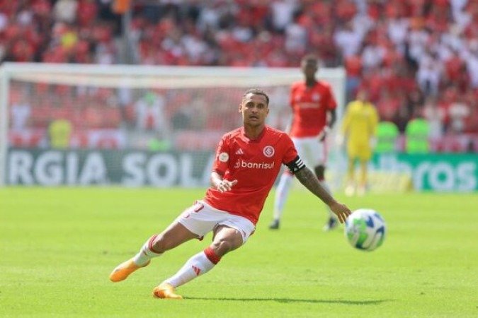 Alan Patrick - Dono do time do Inter, fez boa partida. Sempre lúcido, distribuiu o jogo o tempo inteiro e arriscou algumas finalizações - NOTA 7,0 - Foto: Ricardo Duarte/Internacional