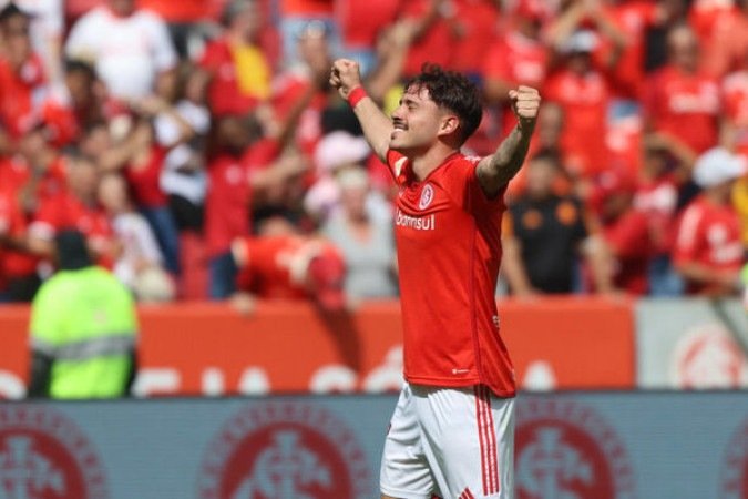 Maurício - Teve grande atuação pelo lado direito e buscou muito o jogo. Perdeu grande chance de balançar as redes no início do segundo tempo, mas foi bem no geral - NOTA 6,5 - Foto: Ricardo Duarte/Internacional