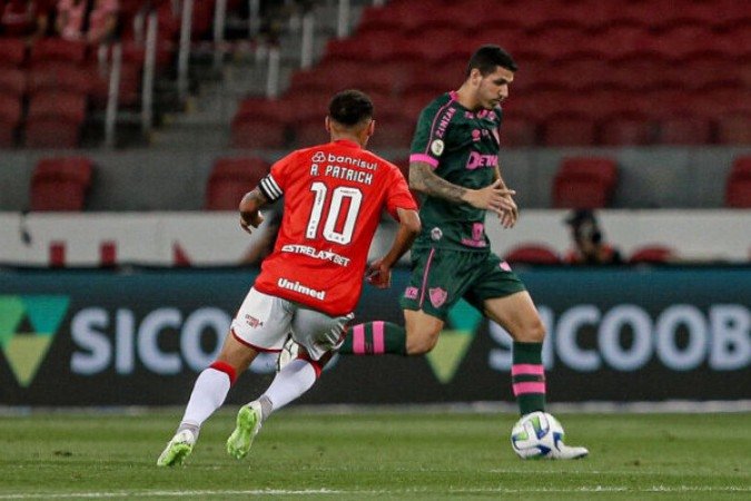 O Internacional recebeu o Fluminense, nesta quarta-feira (08/11), pelo Brasileirão. Veja como o Jogada10 avaliou a performance dos colorados - Foto: Lucas Merçon/Fluminense