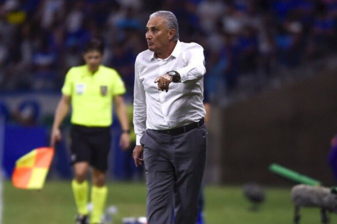 29º - Tite, técnico do Flamengo. Foto: Marcelo Cortes / CRF