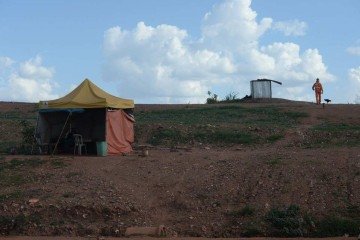 Unidade de Recolhimento de Entulho da Estrutural -  (crédito: Minervino Júnior/CB/D.A.Press)