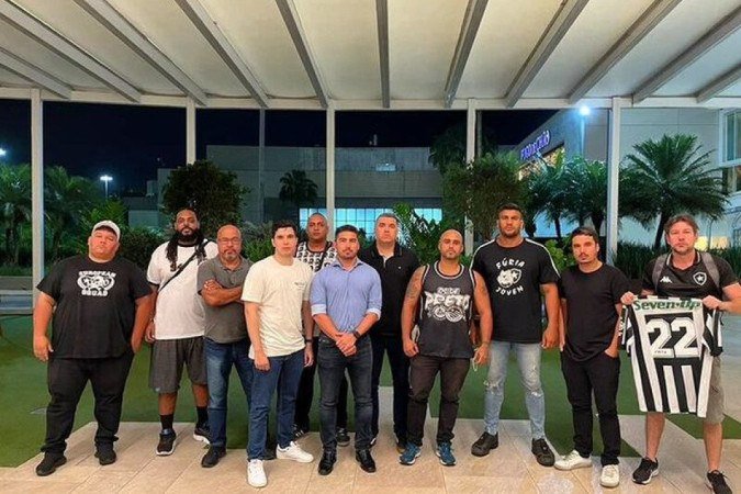 Botafogo se reúne com organizadas; Textor participa por vídeo -  (crédito: Jogada10)