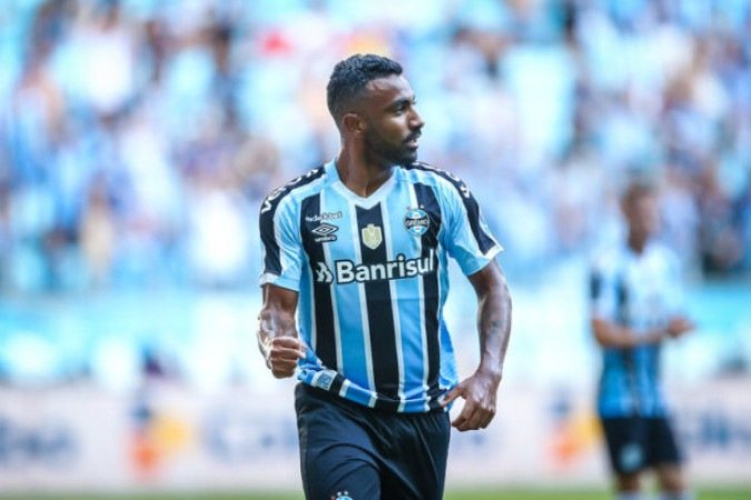Galdino - Jogou bem e marcou um bonito gol na etapa inicial. Deu calor à defesa botafoguense. No fim, saiu para dar fôlego novo - NOTA 7,5 - Foto: Lucas Uebel/Grêmio