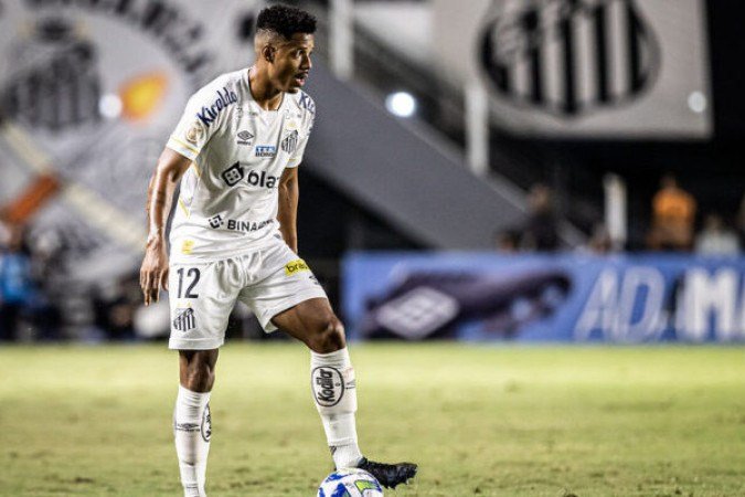 GABRIEL INOCÊNCIO - Entrou nos minutos finais do jogo e pouco tocou na bola. SEM NOTA - Foto: Raul Baretta/ Santos FC