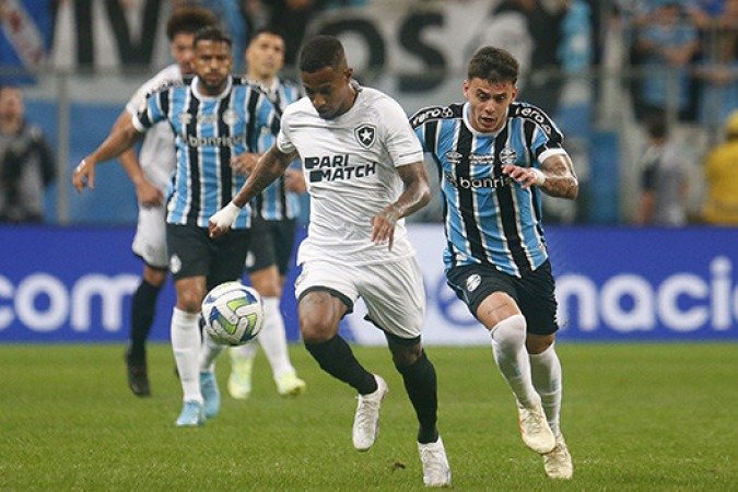 Dos últimos seis jogos entre as equipes, esse foi o único triunfo alvinegro - o Grêmio enfileirou cinco vitórias seguidas sobre o Botafogo. - Foto: Vitor Silva/Botafogo.