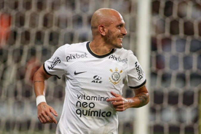 FABIO SANTOS - Discreto no apoio, embora mais acionado do que Bruno Méndez. Na defesa, perdeu algumas jogadas no segundo tempo, por cansaço. NOTA 6,0 - Foto: Rodrigo Coca / Ag. Corinthians