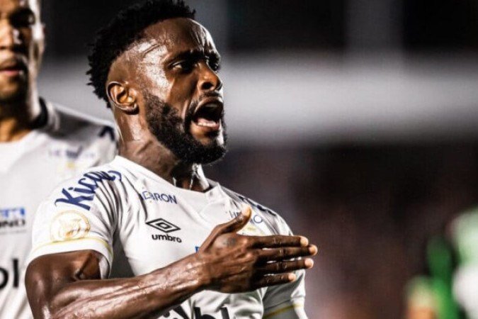 MENDOZA - Substituiu Maxi Silvera no segundo tempo para renovar o fôlego do setor ofensivo e conseguiu ajudar. NOTA 6,0 - Foto: Divulgação Santos 