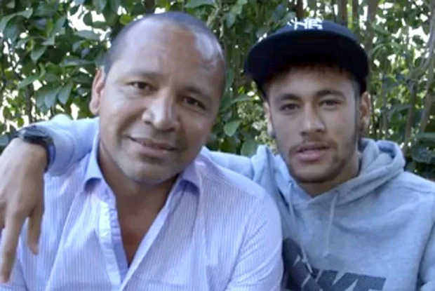 Léo Dias, sobre pai de Neymar: ‘Esquentado e arrogante’ -  (crédito: Jogada10)