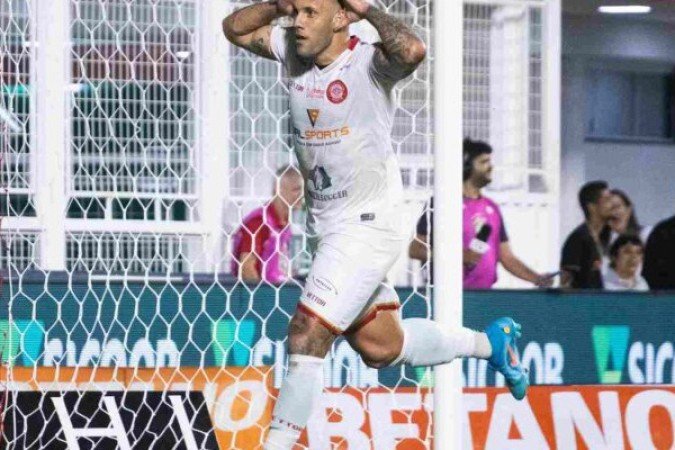 14º Tombense - 37 pontos - zero chance de acesso, zero chance de título e 6,6% risco de rebaixamento. - Foto: Victor Souza/Tombense