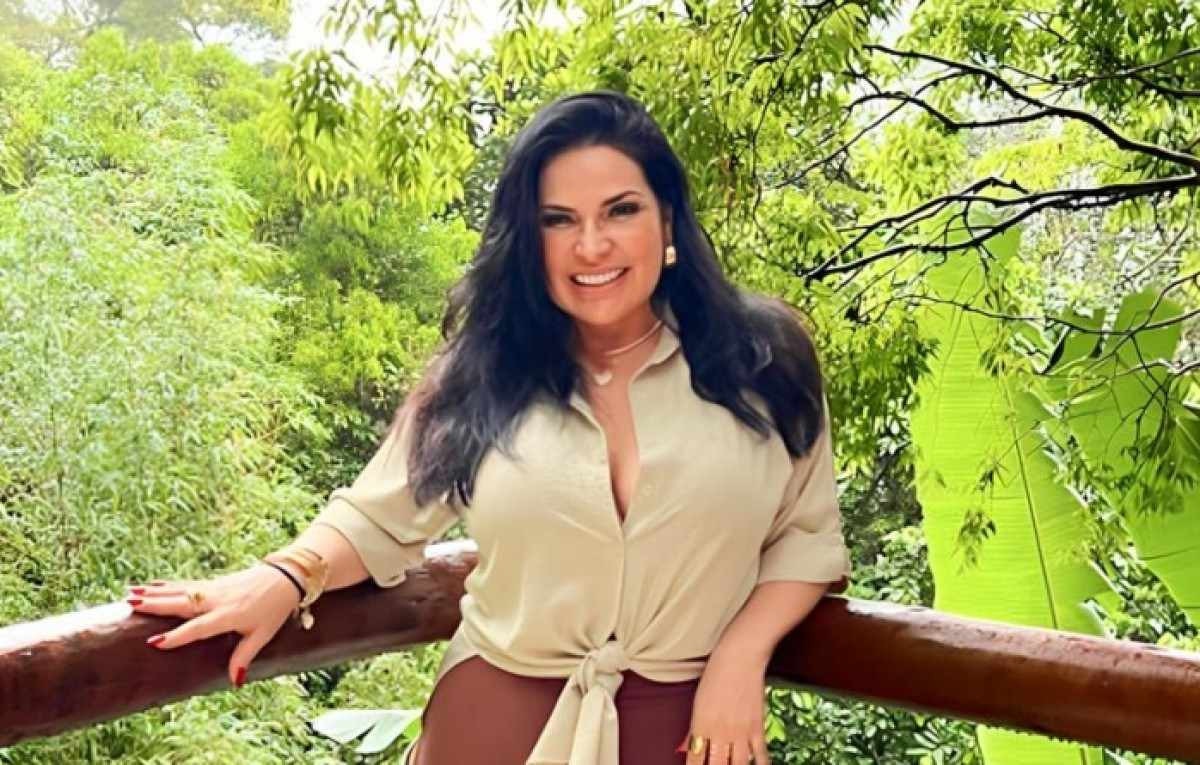 Tá apertada? Solange Gomes começa a cobrar por entrevistas