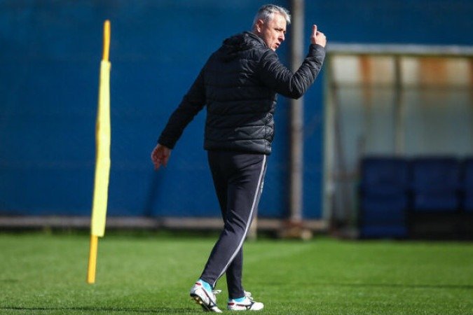 O provável novo técnico do Botafogo será Tiago Nunes, segundo o 