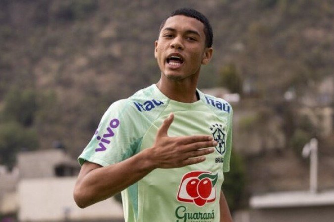 Esquerdinha - Lateral-esquerdo de 17 anos do Fluminense - Foto: Divulgação/CBF