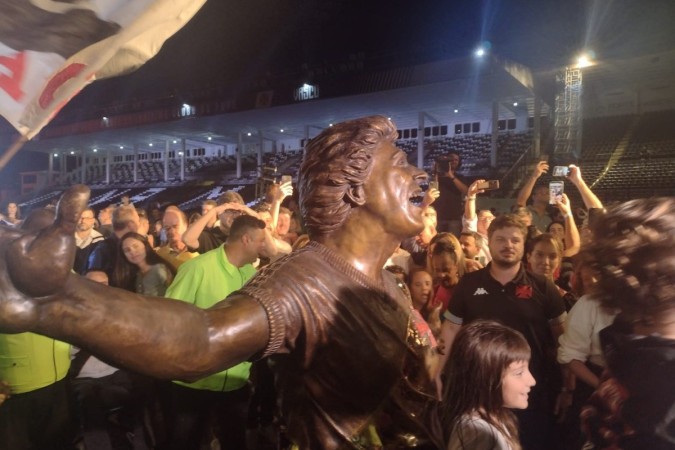 Torcida do Vasco prepara festa inédita com homenagem a Dinamite -  (crédito: Jogada10)