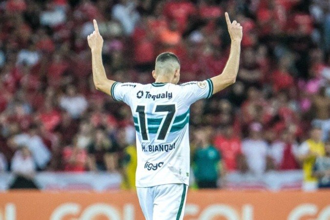 Coritiba x Cruzeiro: onde assistir, escalações e arbitragem - (crédito: Jogada10) Coritiba x Cruzeiro: onde assistir, escalações e arbitragem - (crédito: Jogada10)