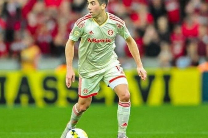 DE PENA -  Entrou no fim. Fica, portanto, SEM NOTA - Foto: Ricardo Duarte/Internacional