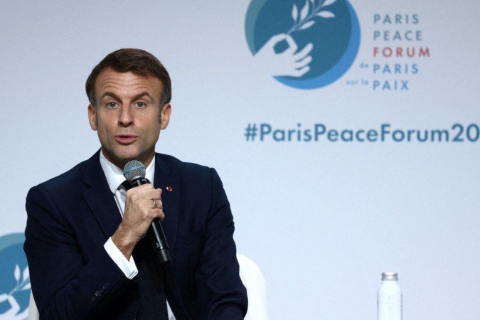 Macron está participando de uma conferência sobre paz em Paris - (crédito: EPA) Macron está participando de uma conferência sobre paz em Paris - (crédito: EPA)