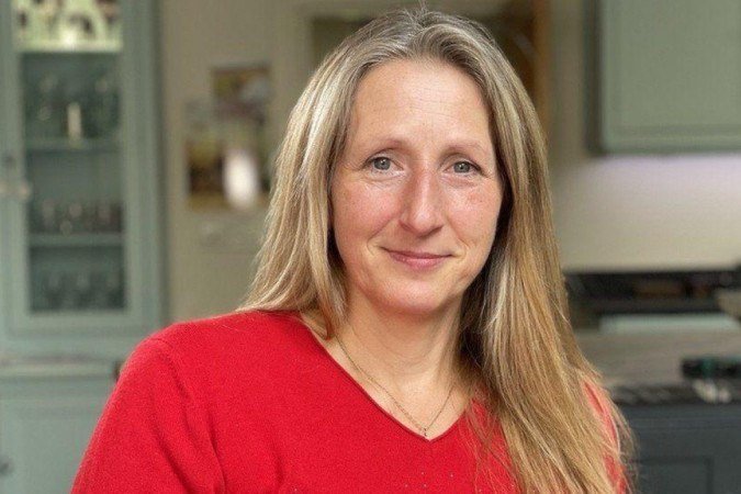 Em entrevista à BBC, britânica Karen Cooper falou publicamente pela primeira vez sobre tragédia familiar ocorrida há cinco anos - (crédito: Steve Huntley/BBC) Em entrevista à BBC, britânica Karen Cooper falou publicamente pela primeira vez sobre tragédia familiar ocorrida há cinco anos - (crédito: Steve Huntley/BBC)