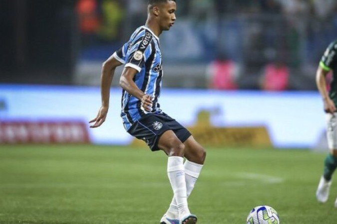 ANDRÉ - Substituiu Kannemann aos 14 do segundo tempo para dar maior volume ofensivo ao time e quase fez um gol de cabeça - NOTA 5,5 - Foto:  Lucas Uebel/Grêmio FBPA