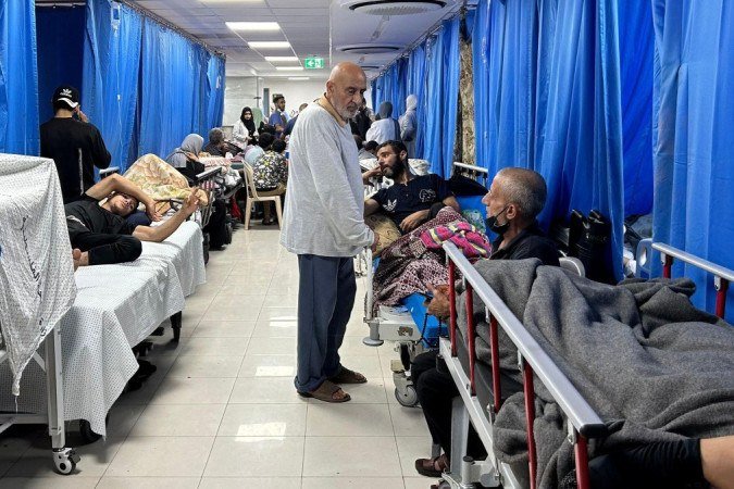 Pacientes e refugiados no hospital Al-Shifa na sexta-feira, 10 de novembro - (crédito: Getty Images) Pacientes e refugiados no hospital Al-Shifa na sexta-feira, 10 de novembro - (crédito: Getty Images)