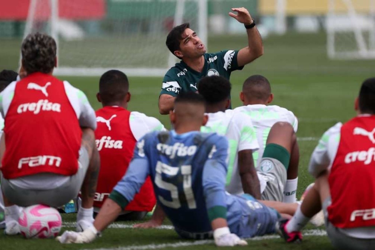 Palmeiras equilibra pontuação dentro e fora de casa para liderar o  Brasileirão