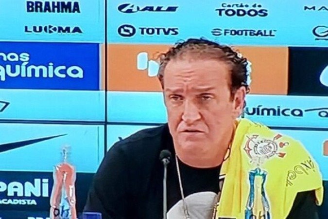 Corinthians (Cuca caiu) - Mas ele nem esquentou o banco. As fortes críticas por ter sido condenado em um caso de estupro na Suíça, no fim dos anos 1980, fez o técnico pedir demissão em 27 de abril, após o time eliminar o Remo nas penalidades e classificar-se para as oitavas de final da Copa do Brasil. - Foto: Reprodução/ESPN