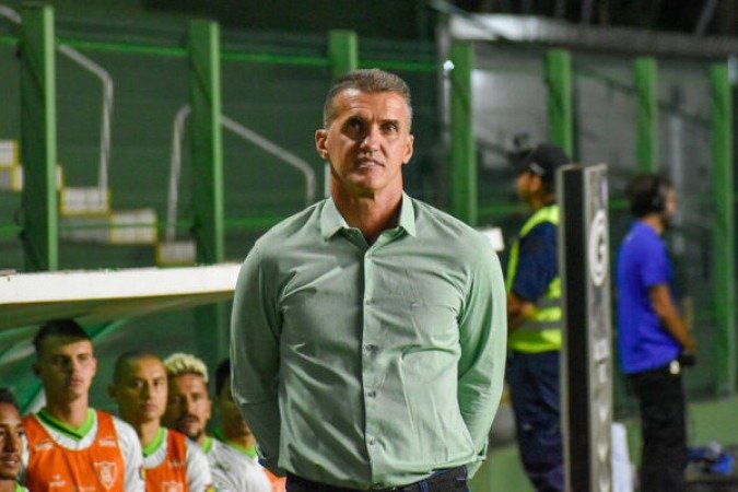 América-MG (Vagner Mancini caiu) - O treinador não resistiu ao revés para o Bahia, no dia 6 de agosto e foi demitido. Ele estava no Coelho desde abril de 2022 e em sua segunda passagem somou 97 partidas, com 37 vitórias, 11 empates e 35 derrotas. Foto:  Estevão Germano/América