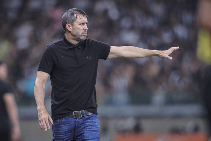 Atlético-MG (Eduardo Coudet caiu) - Anunciado pelo Galo em novembro de 2022, o argentino foi campeão mineiro. Porém, durante o Campeonato Brasileiro o relacionamento conturbado com a diretoria levou as partes a um acordo para ruptura do contrato no dia 11 de junho - Foto: Pedro Souza/Atlético-MG