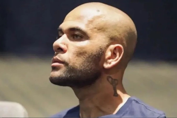 Daniel Alves está preso desde 20 de janeiro respondendo a processo por estupro
 -  (crédito: Reprodução/Instagram)