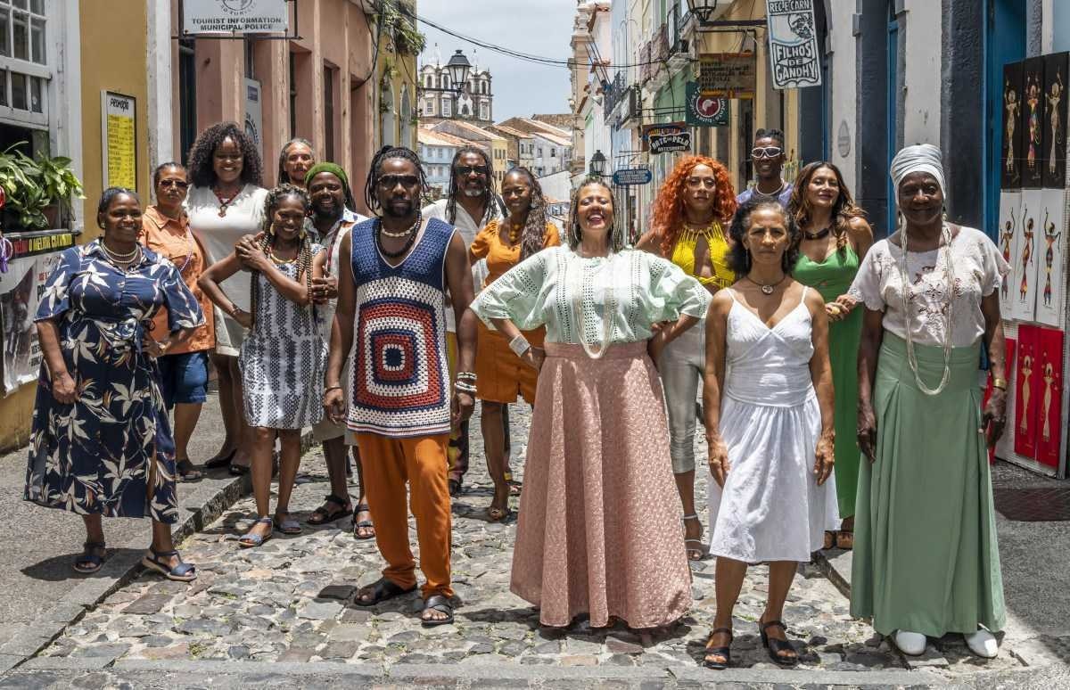 Ó paí ó 2 traz de volta às telas a comédia baiana com Lázaro Ramos