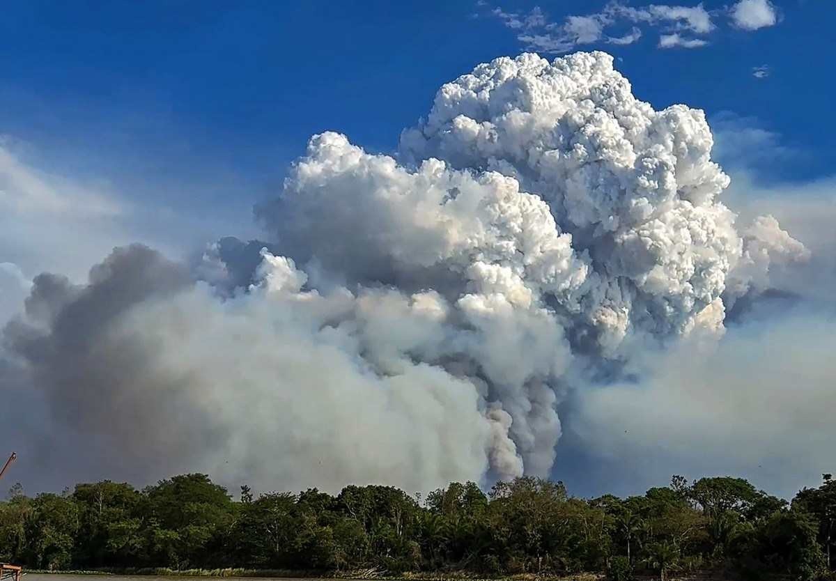 Pantanal enfrenta pelo menos 3 mil focos de fogo em apenas 15 dias